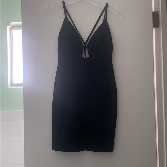 hottie Dresses & Skirts - NEW! Black dress